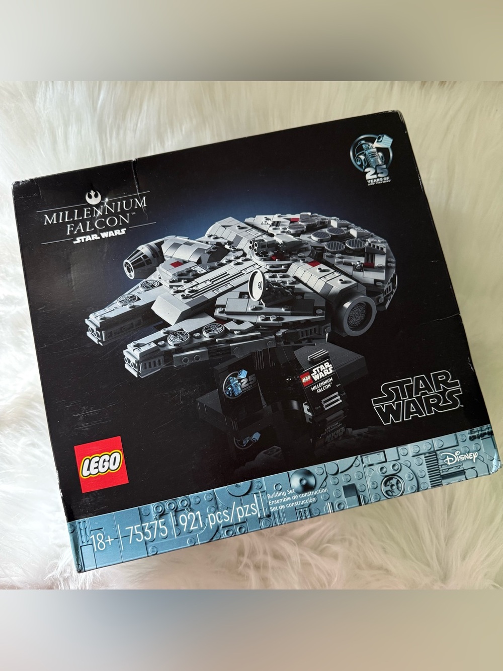 LEGO STAR WARS MILLENIUM FALCON 75375/ 921 pcs